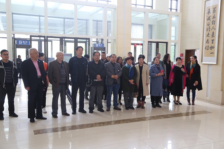 缩小.2018-4-13上午牡丹区精品书画展在菏泽市图书馆开幕 (1).jpg