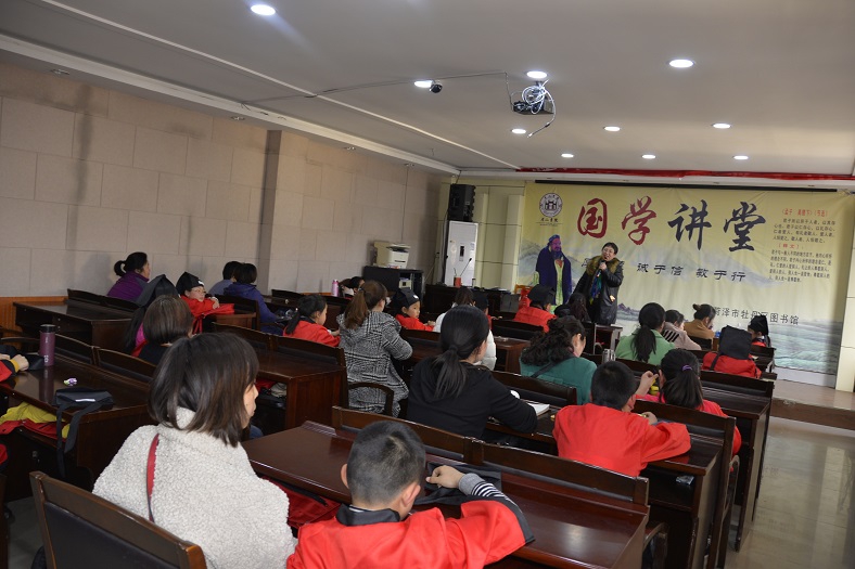 缩小.2019-3-23下午牡丹区图书馆第六期国学经典诵读初级班进入结业验收考评阶段 (13).jpg