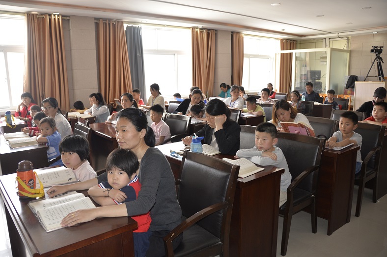 缩小.2019-5-12下午第六期国学经典亲子诵读中级班_《论语》第27讲 (4).jpg